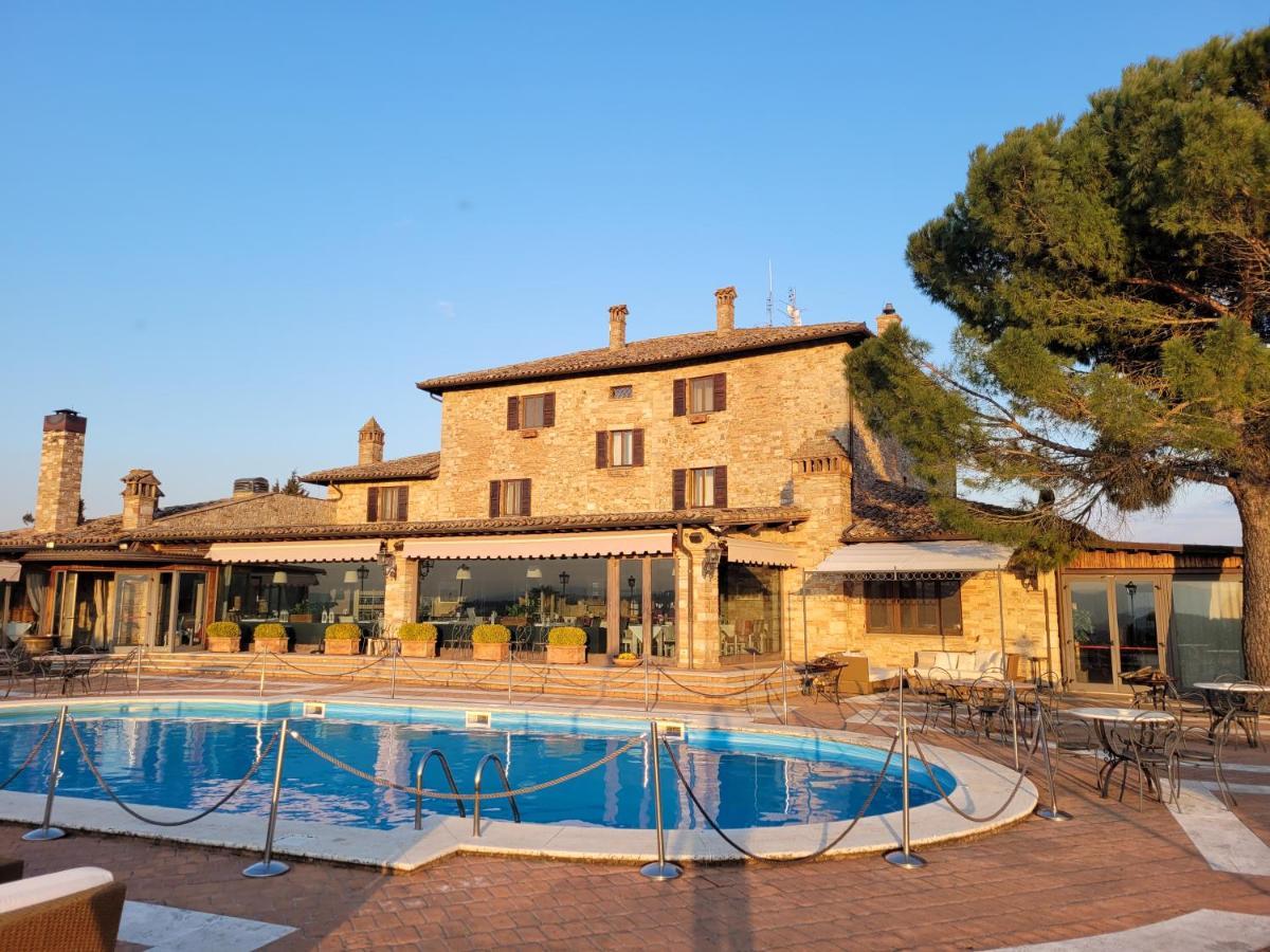 Relais Todini - Residenza D'Epoca - Luxury Historic House Buitenkant foto